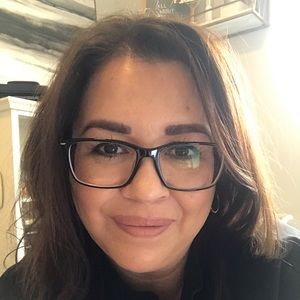 Meet your Posher, Myra